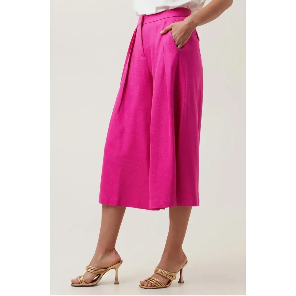 Trina Turk‎ Carefree Pant Women's Pink Culottes Wide Leg Cropped Pleated Size 4
